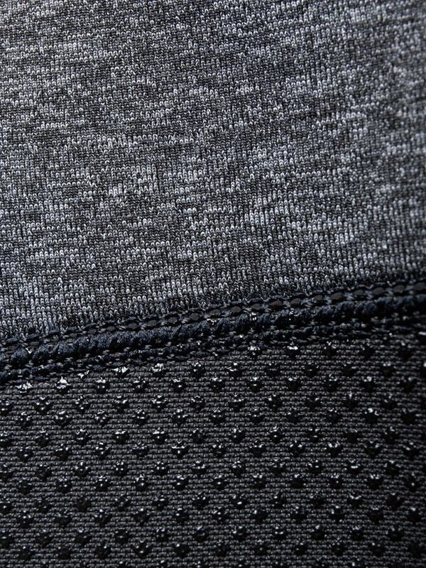 Two Bare Feet Thunderclap Pro 3/2mm Junior Wetsuit (Black / Delta Grey) 12 Two Bare Feet Thunderclap Pro 3/2mm Junior Wetsuit (Black / Delta Grey) - Image 10