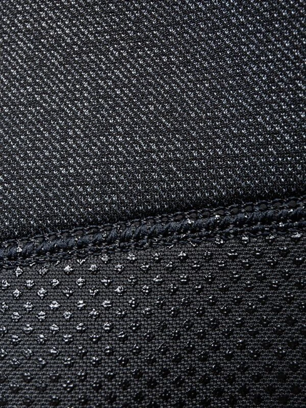 Two Bare Feet Thunderclap Pro 3/2mm Womens Wetsuit (Black/Dark Grey) 12 Two Bare Feet Thunderclap Pro 3/2mm Womens Wetsuit (Black/Dark Grey) - Image 10